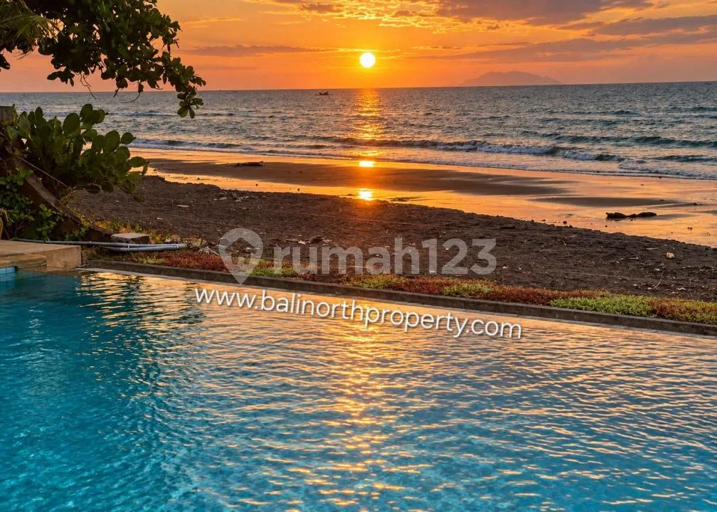 Luxury Beachfront Villa For Sale In Lovina Area North Bali - Image 3 of 4