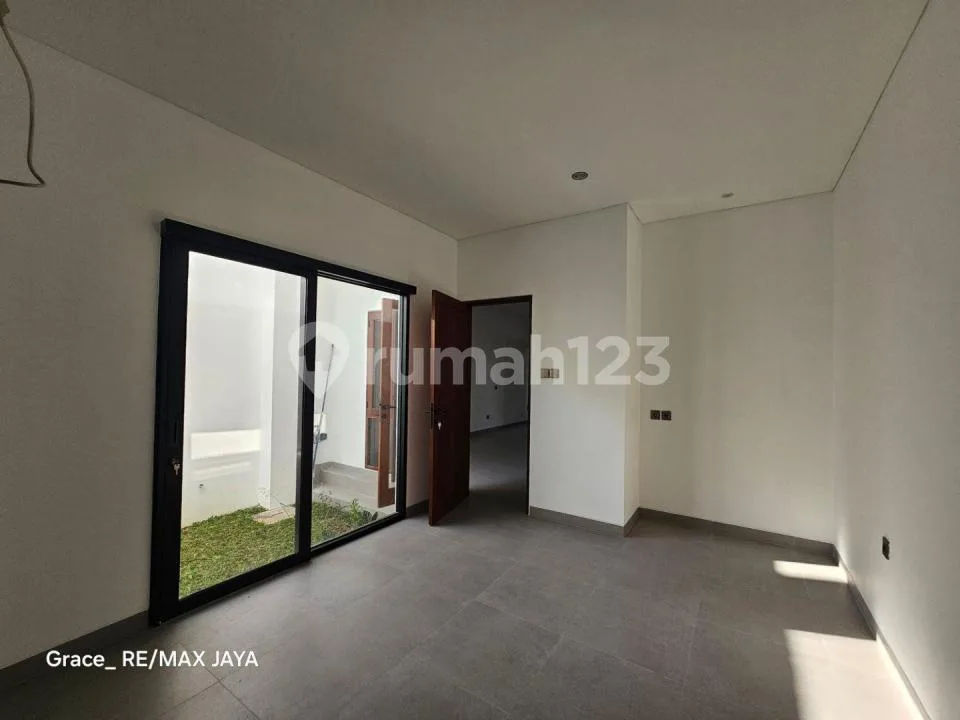 Rumah Baru Modern di Area Ubung, Dekat Sekolah Taman Rama - Image 2 of 4