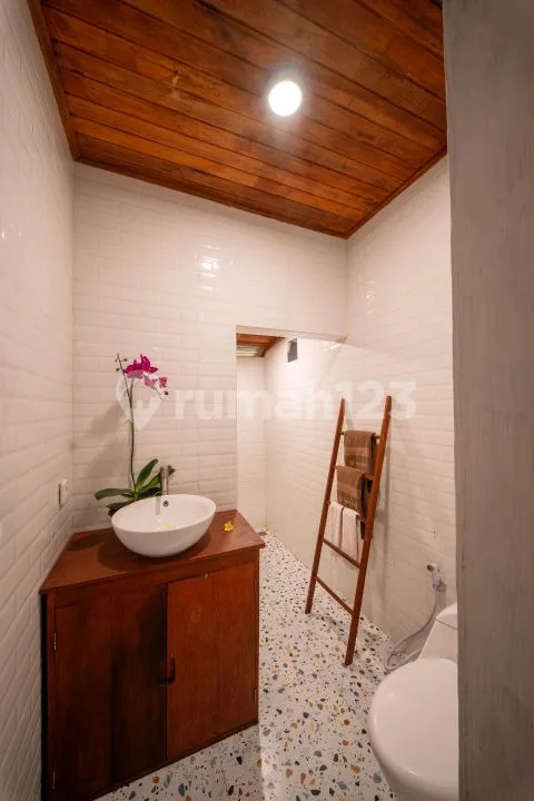Villa Exlusif Murah Suasana Pendesaan yang Masih Asri Diantaranya Pemandangan Sungai yang Sangat Menyejukan Mata dan tersedia Kolam Renang di Tabanan Bali - Image 2 of 4