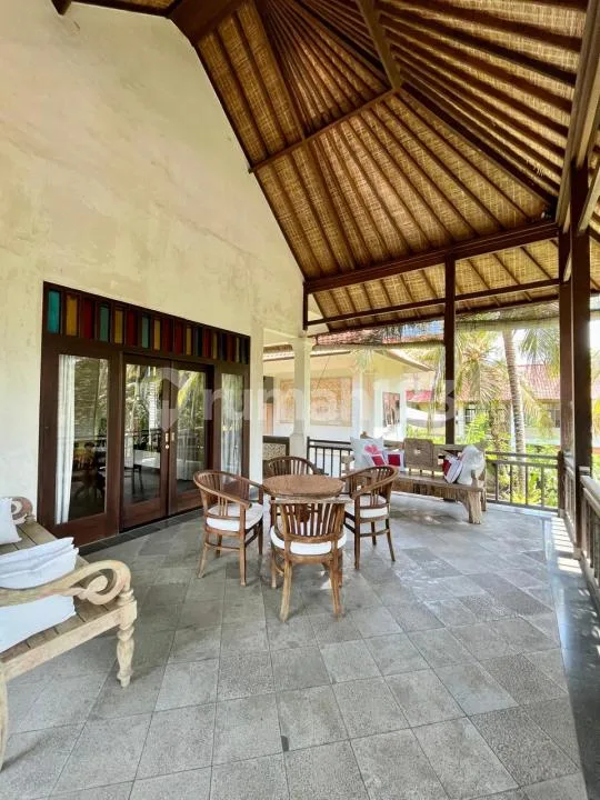 Jual Cepat - Vila Siap Huni Lingkungan Elite di Bali - Image 2 of 4