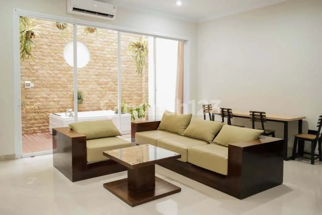 Rumah Sewa 3Kt Sanur Jacuzzi One Gate Dekat Sanur Renon - Image 2 of 4