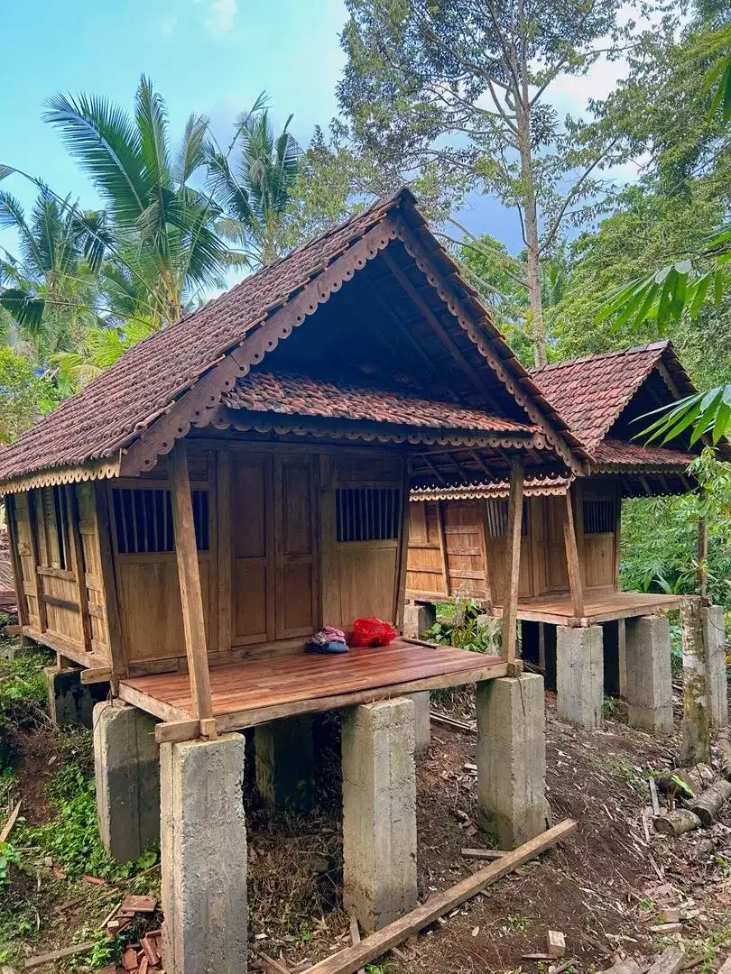 Rumah kayu Antik / Rumah Lumbung Jadul - Image 1 of 2