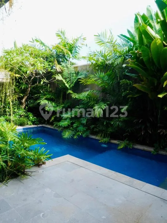 Villa 3Br dengan Private Pool di Sanur, Minimal Sewa 2 Tahun - Image 2 of 4