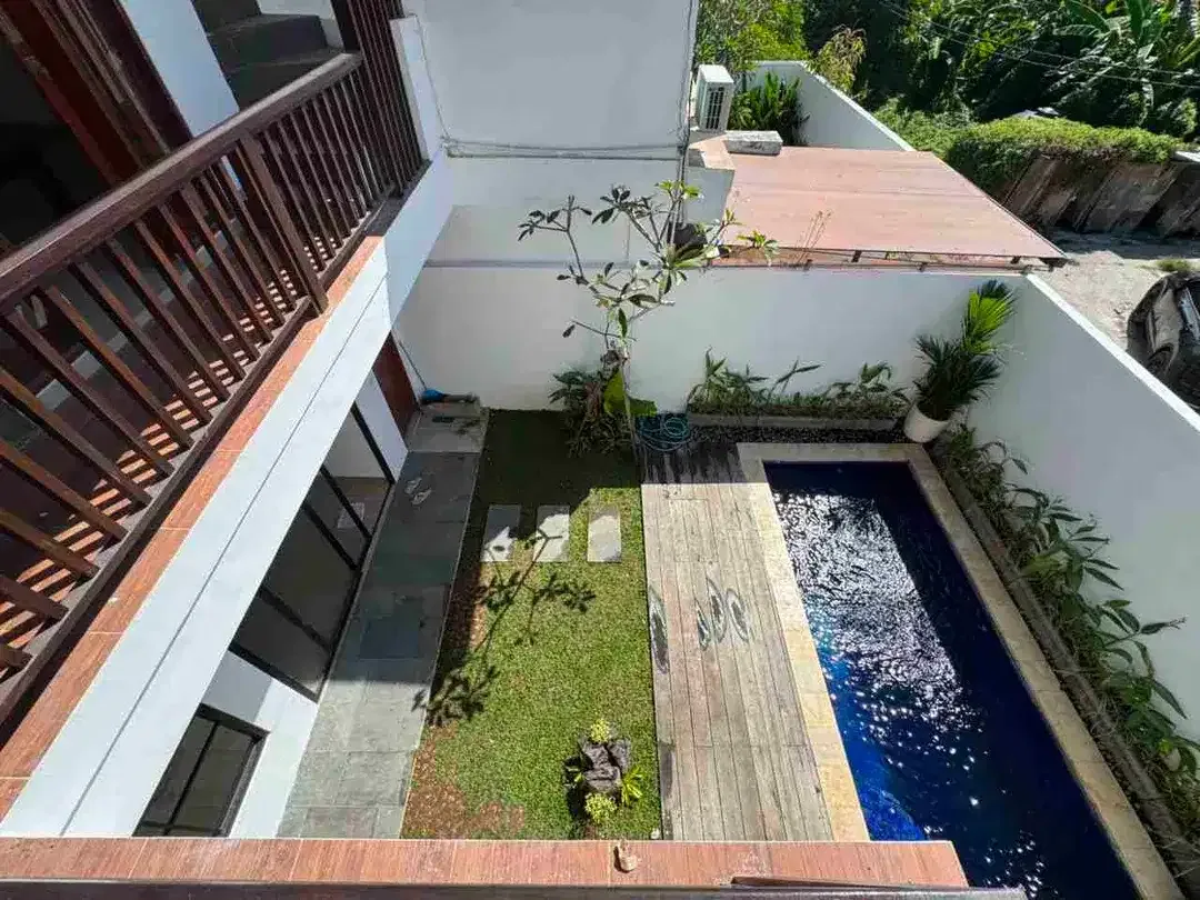 Dijual Vila Mewah & Menawan 3 Lantai dengan Kolam Renang, dan Pemandangan Indah di Cemagi Bali - Image 3 of 10