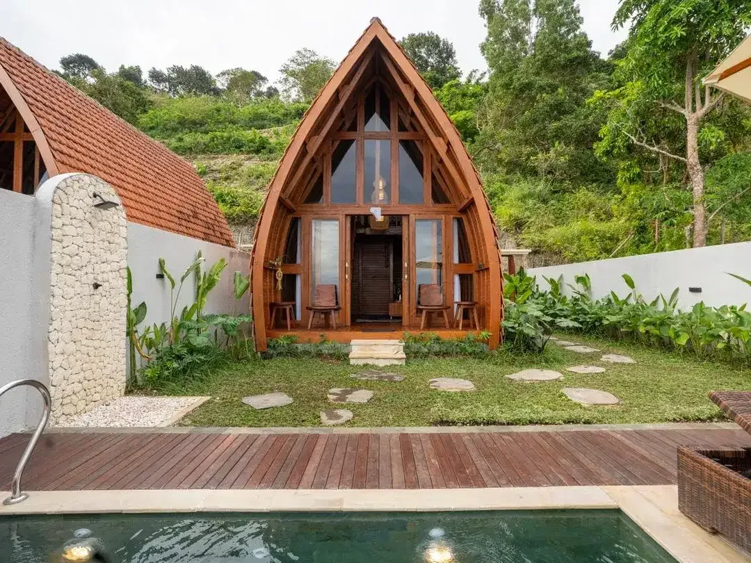 OCEAN VIEW PRIVATE ONE BEDROOM VILLA, NUSA PENIDA - Image 2 of 10