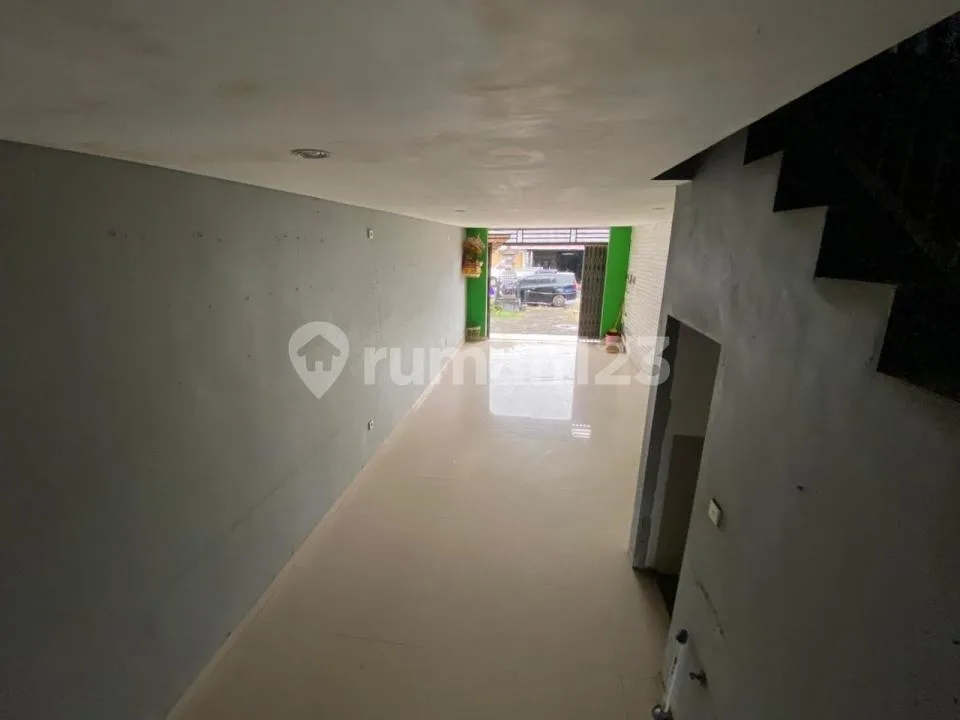 Jual Ruko Jalan Tukad Balian Renon Denpasar 2 Lantai SHM Nego Murah - Image 2 of 4