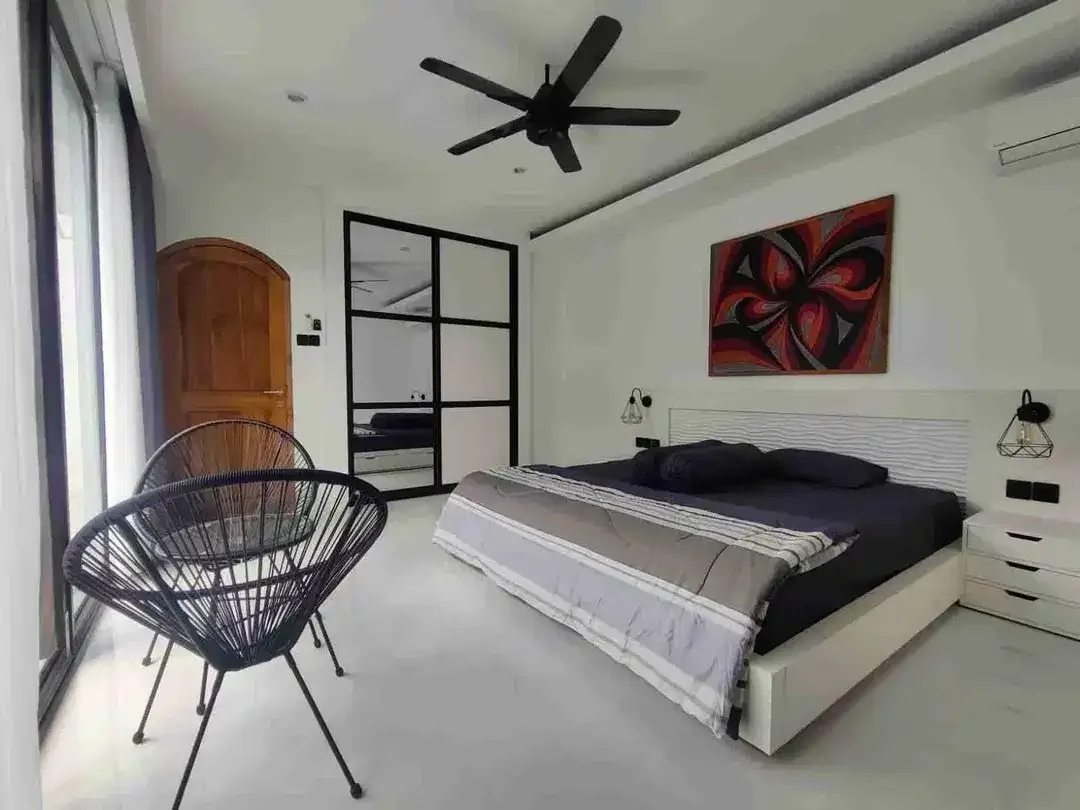 Vila Mewah Dekat Pantai Nyanyi Full Furnish dan Siap Huni - Image 3 of 6
