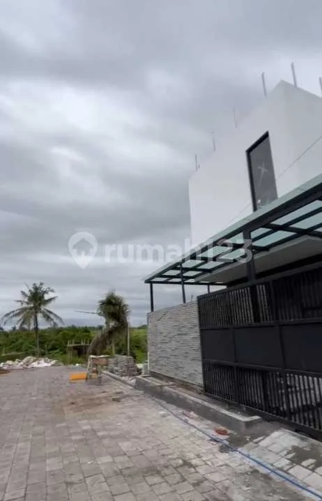 Hunian Semi Villa Furnished View Rice One Gate Lokasi Canggu - Image 1 of 4