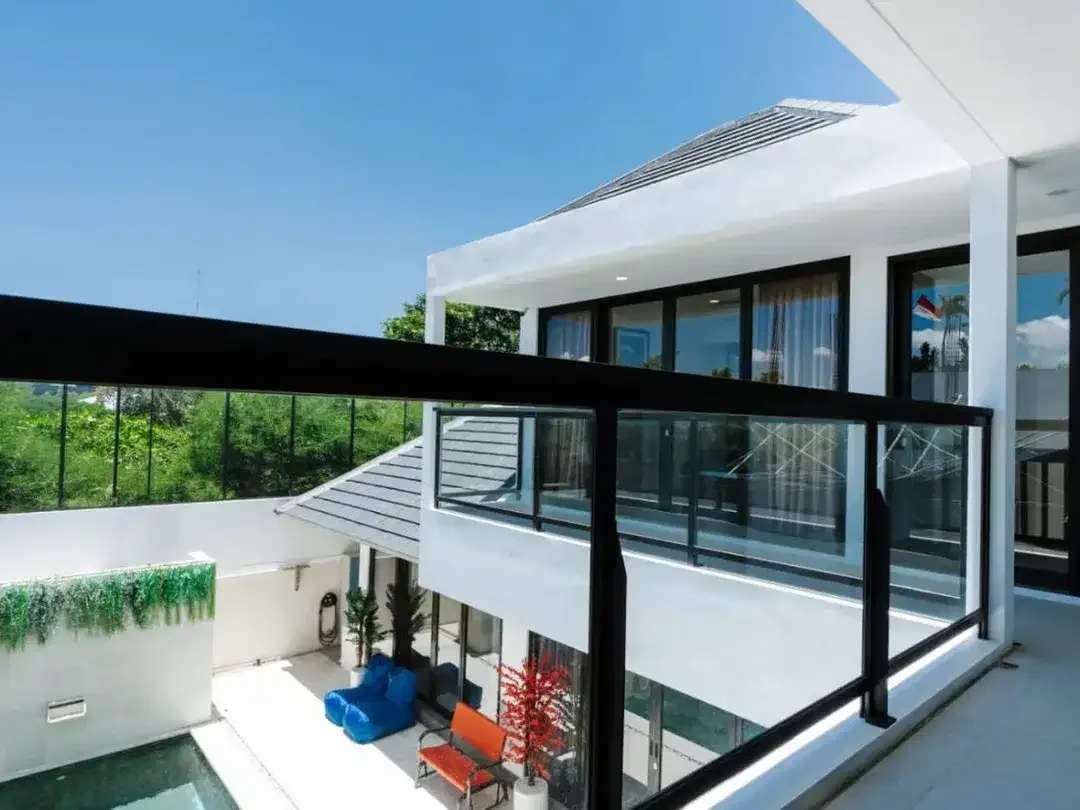 Freehold - Exclusive Luxury Villa in Berawa, Canggu Your Private Paradise Awaits - Image 3 of 10