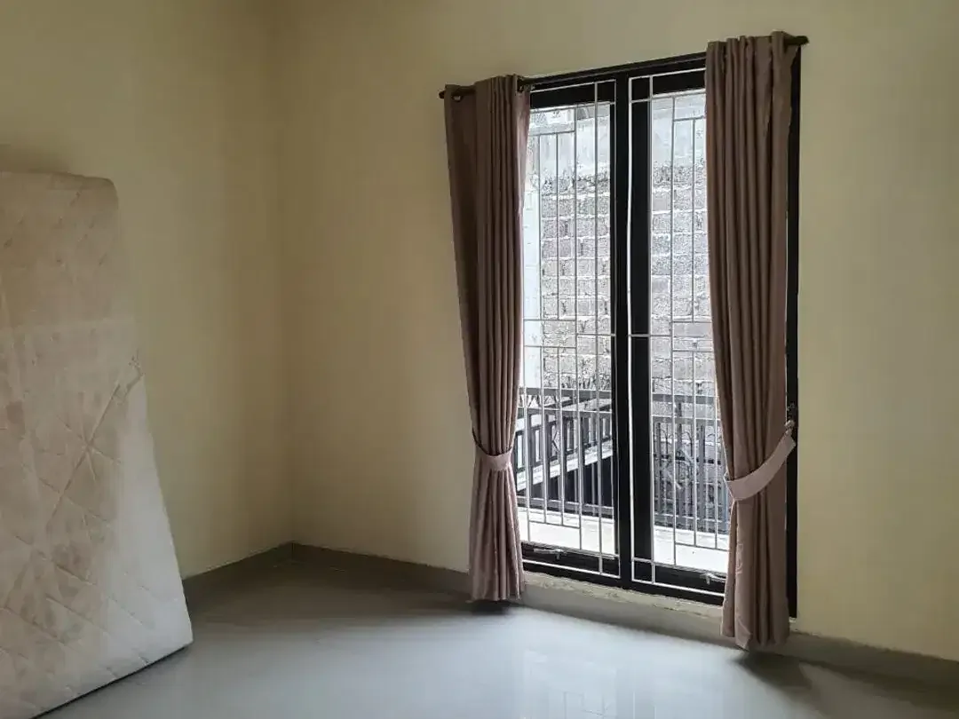 Villa Modern 2 Lantai Full Furnished Siap Huni - Image 7 of 7