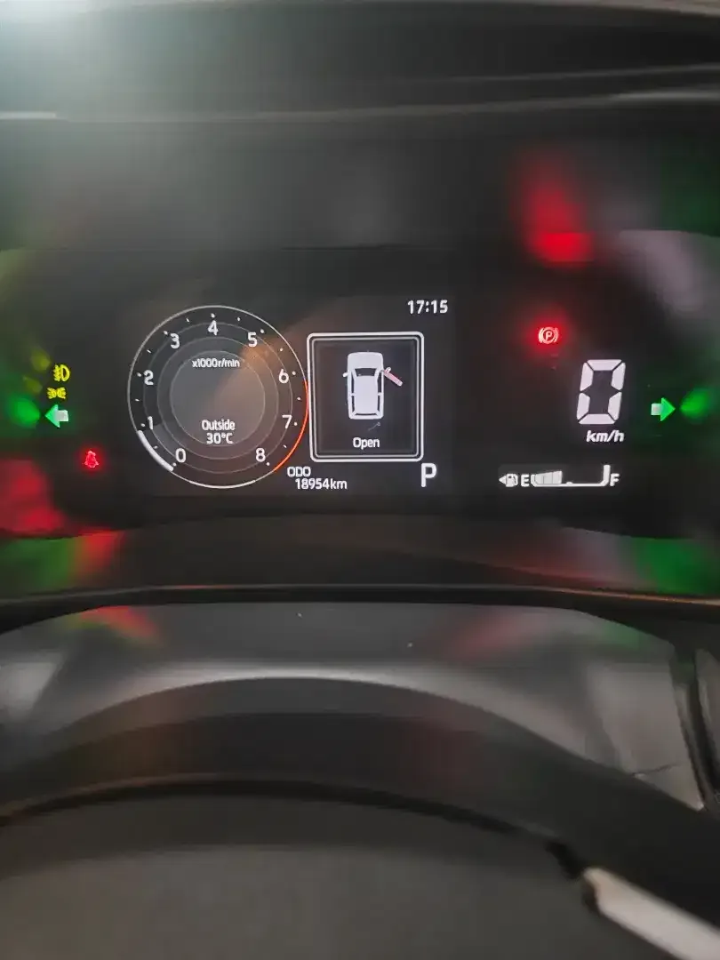 Toyota Raize 1.2 G 2025 Automatic - Image 5 of 9