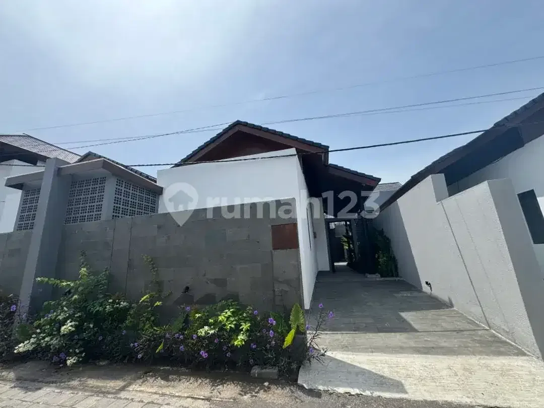 BRAND NEW VILLA IN QUIET AREA SANUR FOR LEASE & RENT - Image 3 of 10