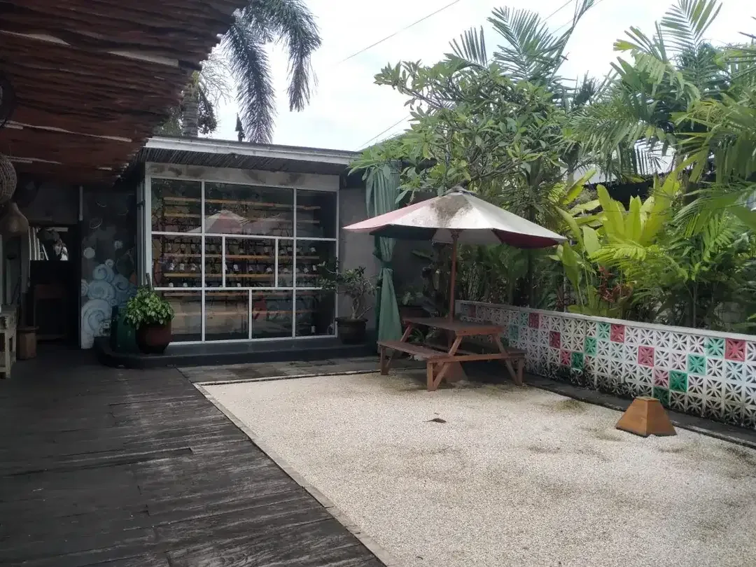 Ex-Restoran Leasehold 16 Th dengan Furniture di Padang Linjong, Canggu - Image 1 of 8