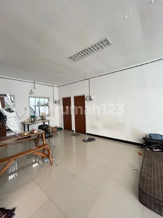 Bangunana Ruko dan Kostan di Jalan Utama Taman Giri Bali - Image 4 of 4