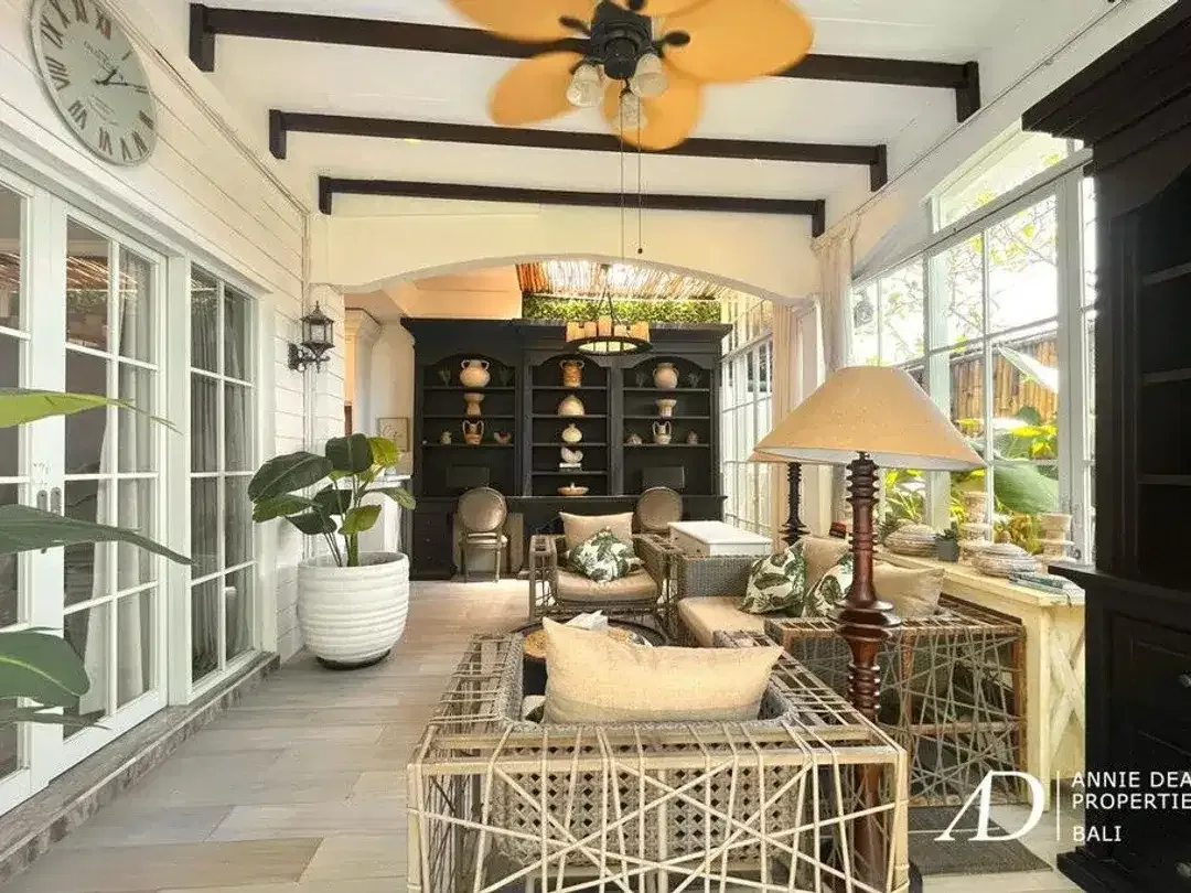 LEASEHOLD | COLONIAL STYLE 3-BED VILLA IN CANGGU - Image 2 of 10