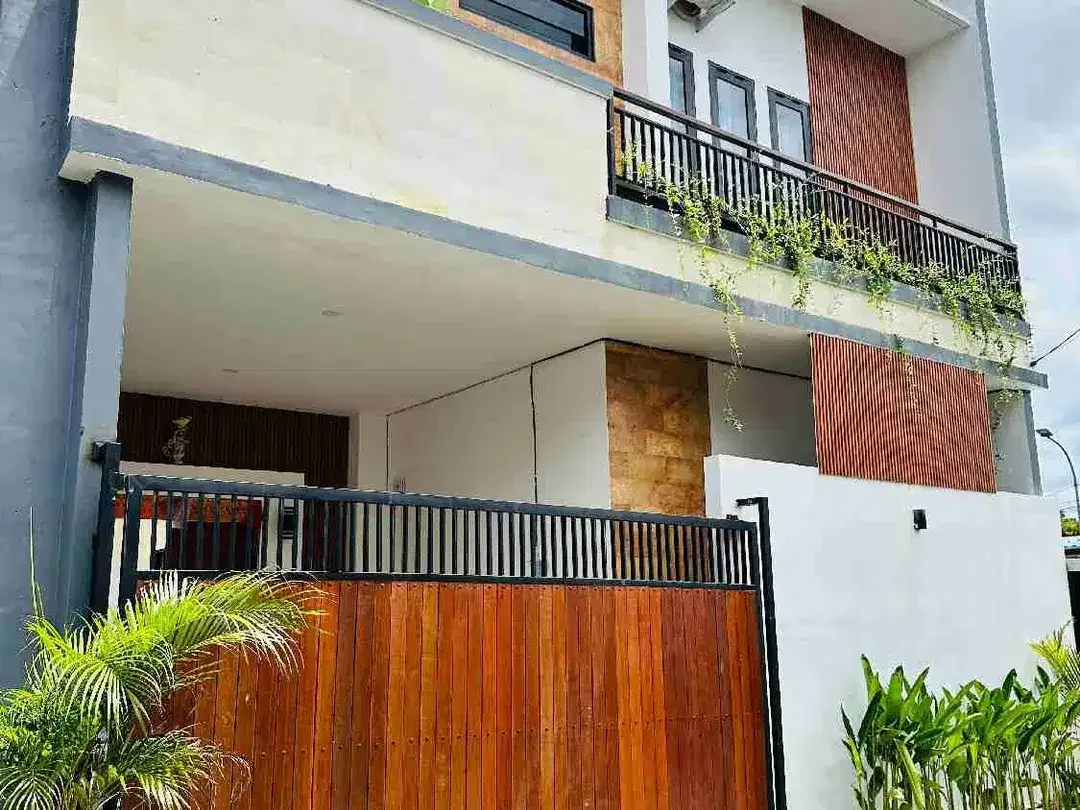 Dijual Villa Baru Dan Siap Huni Di Jimbaran Badung Bali - Image 1 of 10