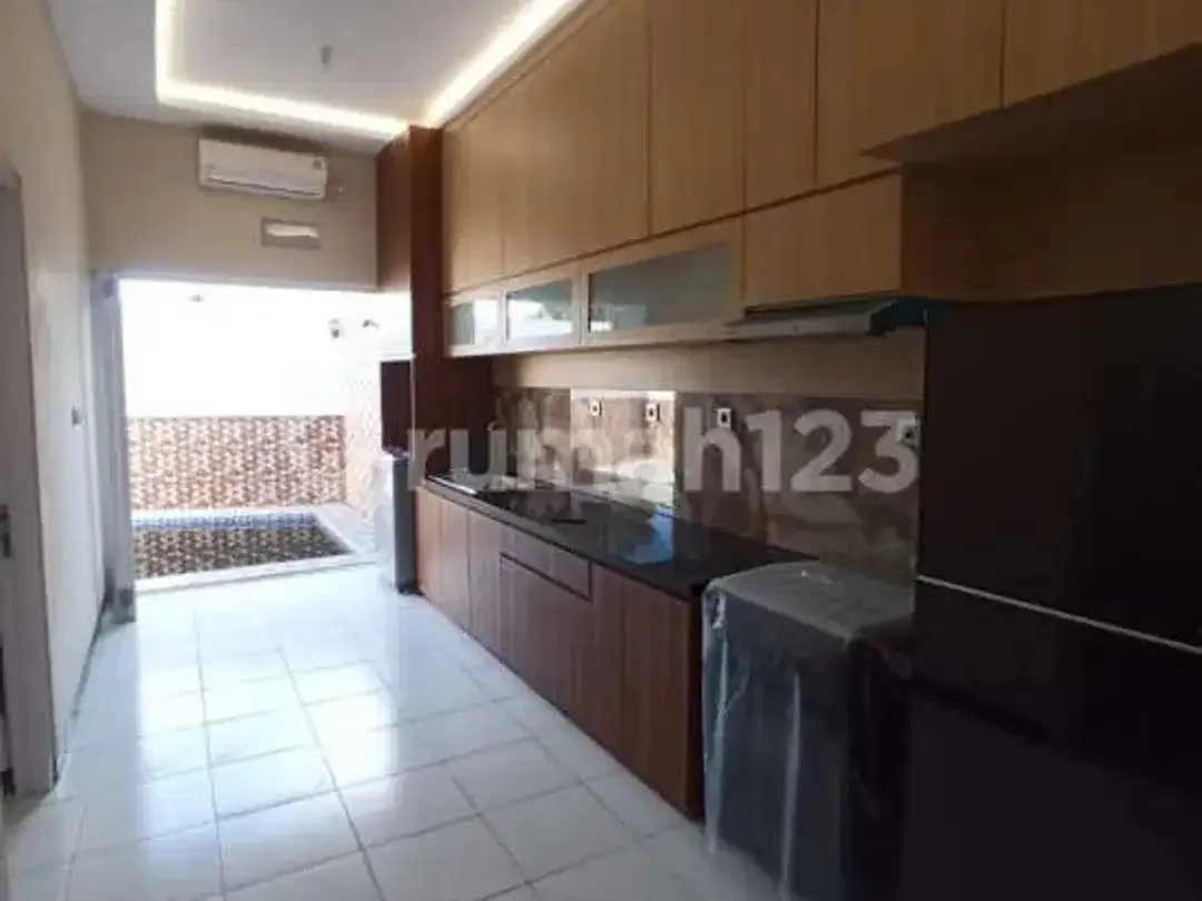 Luxury Pool Villa Near Melasti Beach - Fully Furnished 3Br Uluwatu Villa Bali - Image 6 of 10