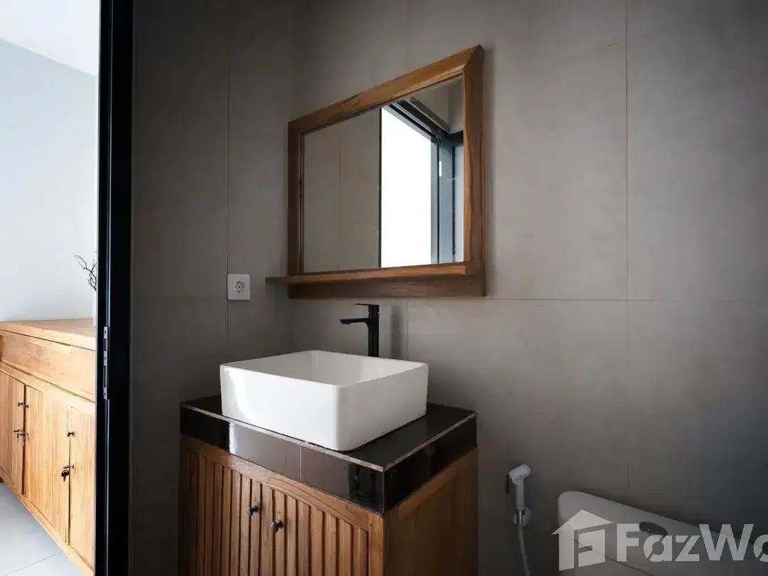 1 Bedroom Townhouse for sale in Kerobokan, Bali - Image 6 of 10