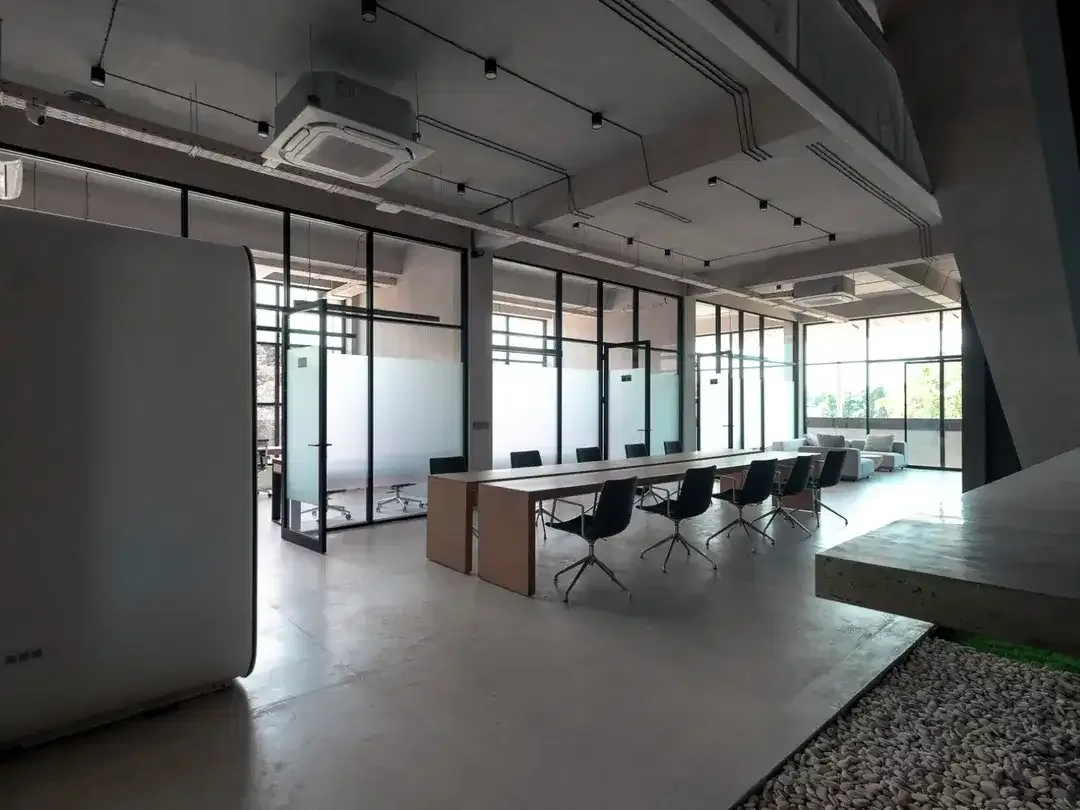 Rental - Premium 720 sqm Office in the Heart of Ubud - Fully equipped, Move-in ready - Image 8 of 10
