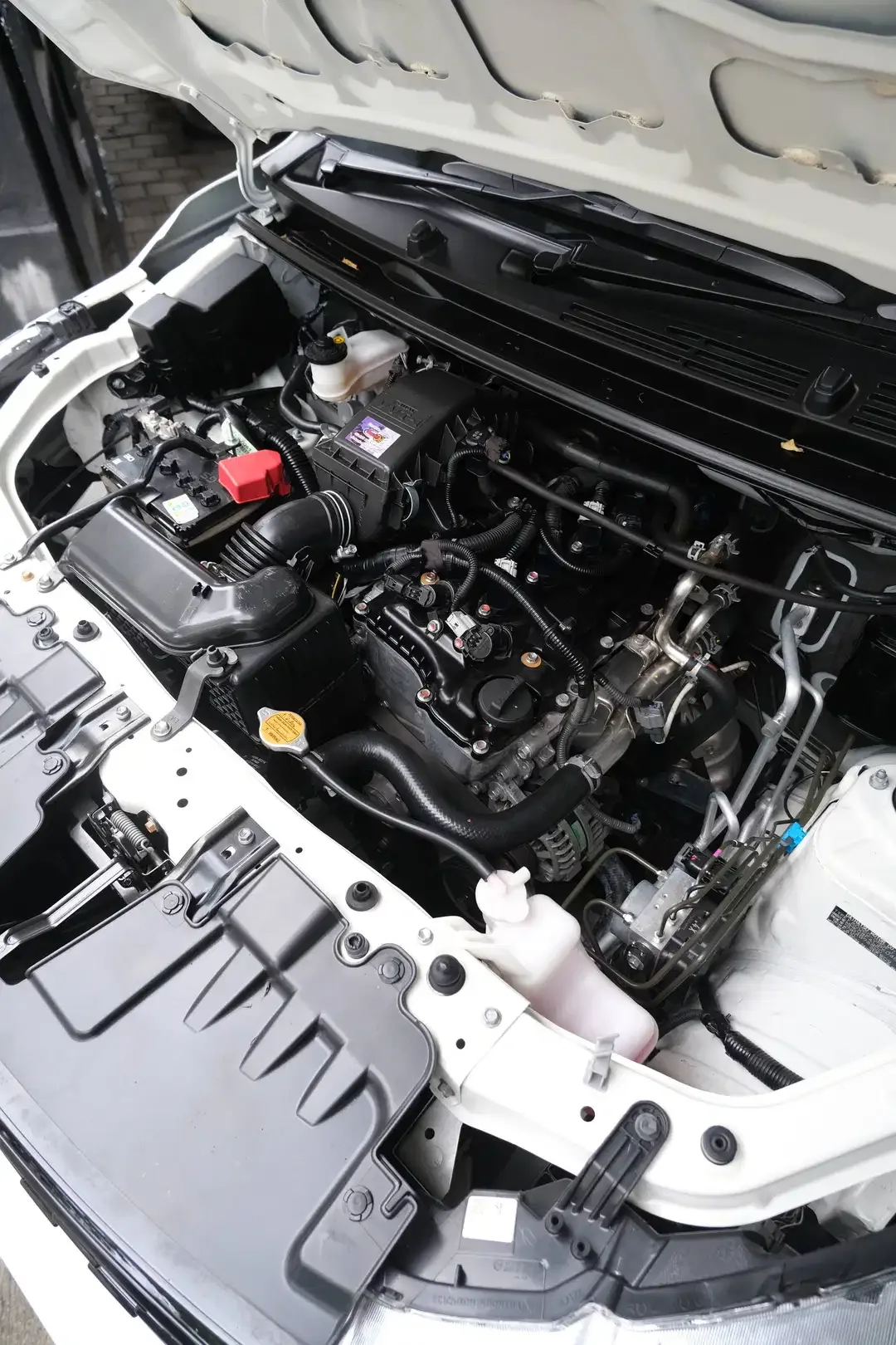 DAIHATSU TERIOS X MANUAL 1.5 MT 2023 - Image 4 of 10