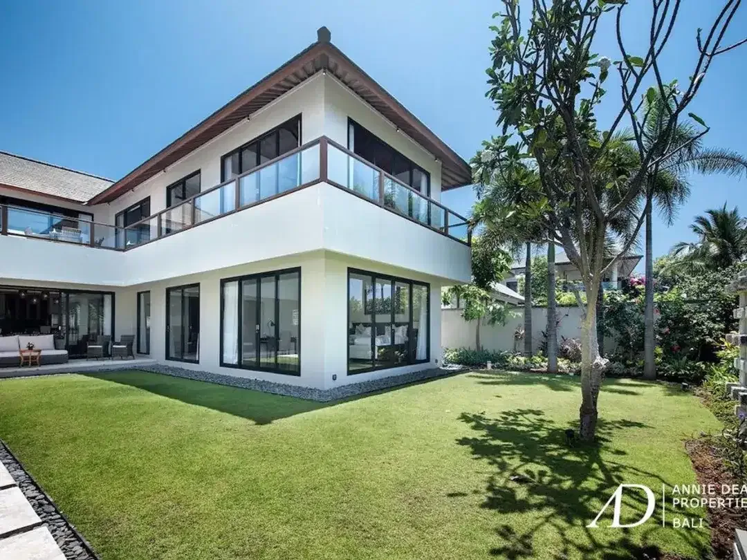 FREEHOLD | OCEAN VIEW INVESTMENT VILLA WITH PRIVATE POOL | UNGASAN - Image 2 of 10