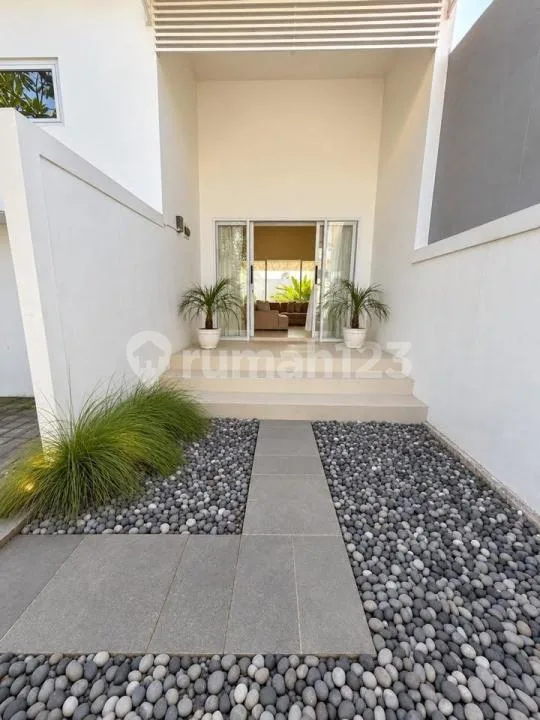 Luxury 2-Bedroom Villa For Leasehold 19 Years In Sanur (504V) - Image 2 of 4