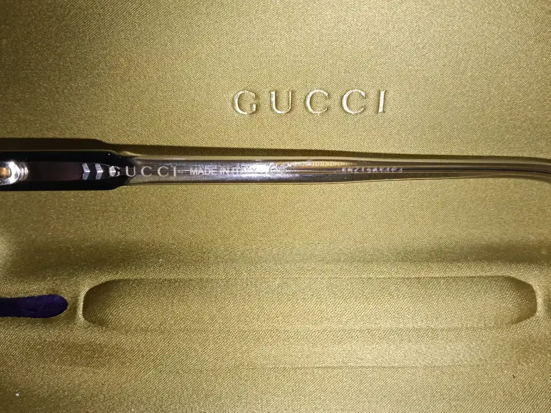 Gucci G1119S ori like new - Image 8 of 8