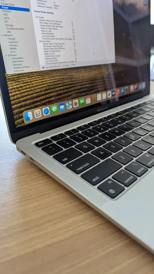 MACBOOK M1 8/256GB - Image 4 of 5
