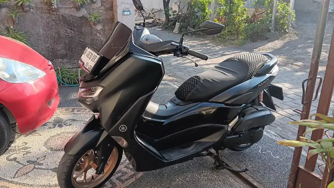 Yamaha NMax 2023 hitam kunci - Image 2 of 7
