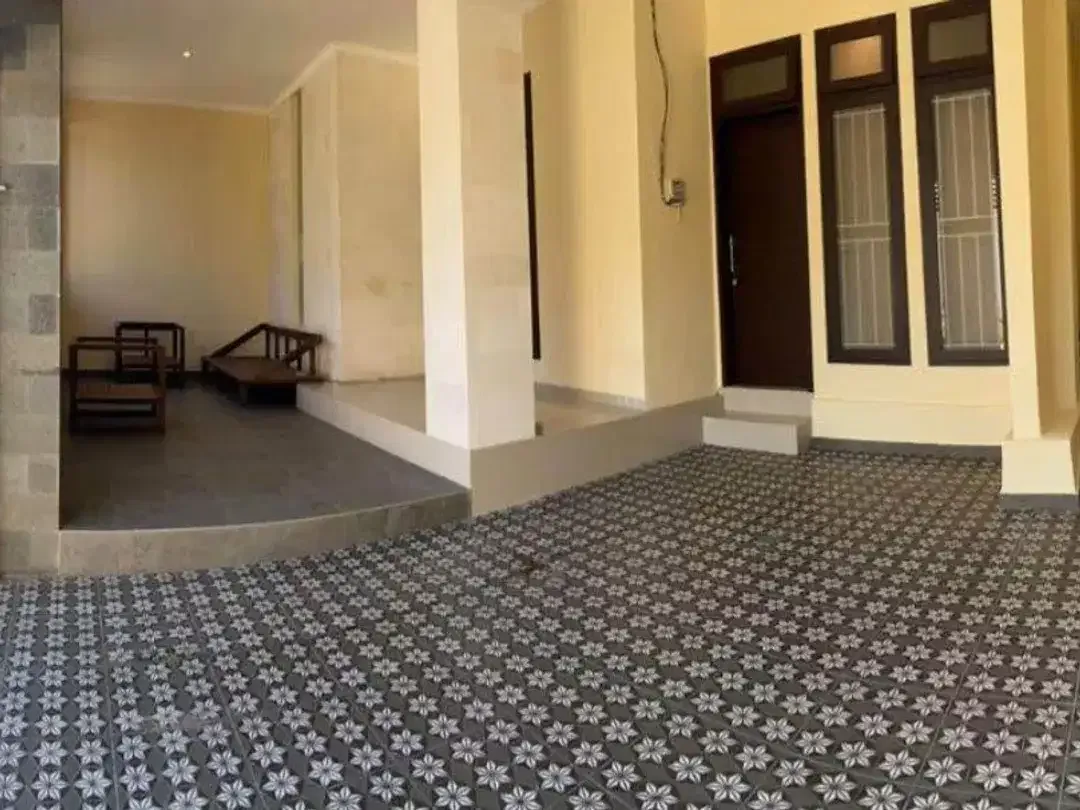 Dijual Rumah Lantai 2‼Berlokasi di Taman Jimbaran - Image 7 of 9