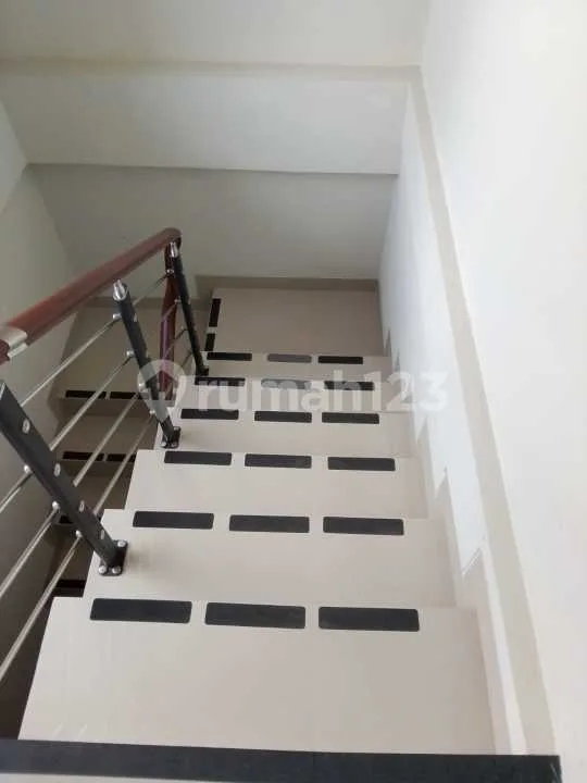 Semi Villa 3Br Fully Furnished di Sanur - Sewa 150 Juta/Tahun Nego - Image 2 of 4