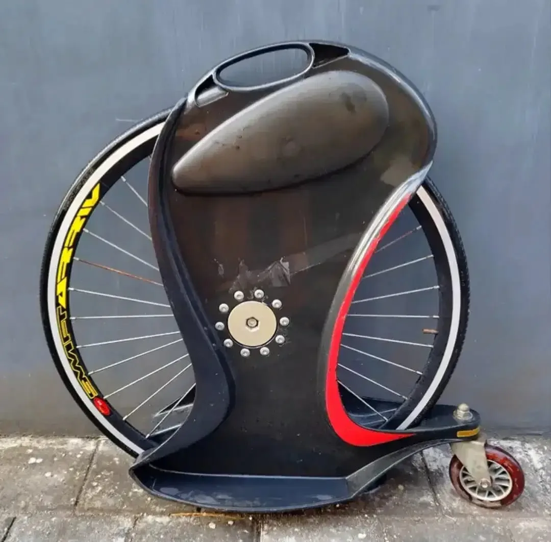 Sepeda .magic wheel.sepeda roda satu.skateboard.alat olahraga - Image 3 of 5