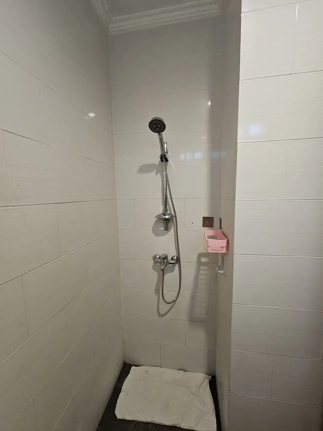 disewakan guest house lantai 2 umalas - Image 6 of 10