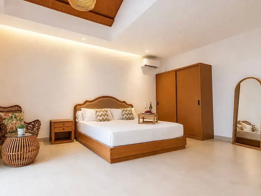 [LUXURY TROPICAL] Dijual Villa Modern 3 Lantai Hadap Utara dengan Private Lap Pool & Rooftop - Image 8 of 10