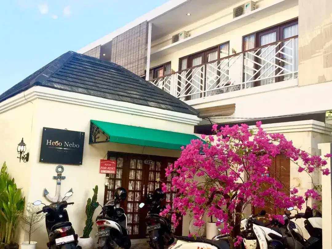 For Sale Villa with 7 Bedroom In Canggu - Image 1 of 10