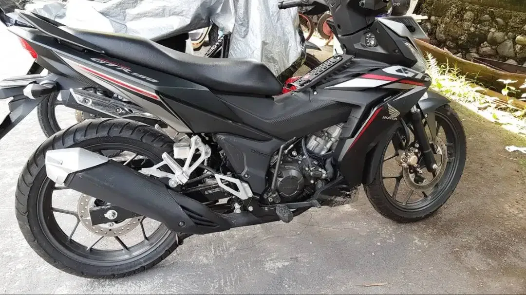 SUPRA GTR150 CC  BLACK SILVER - Image 1 of 10