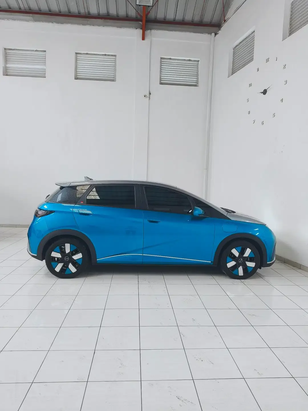 BYD Dolphin Premium 2024 - Image 7 of 10