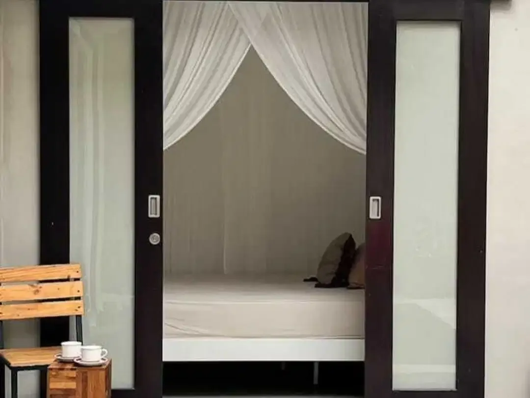 Villa Modern Dewi Sri Strategis Dekat Sunset Road - Image 7 of 10