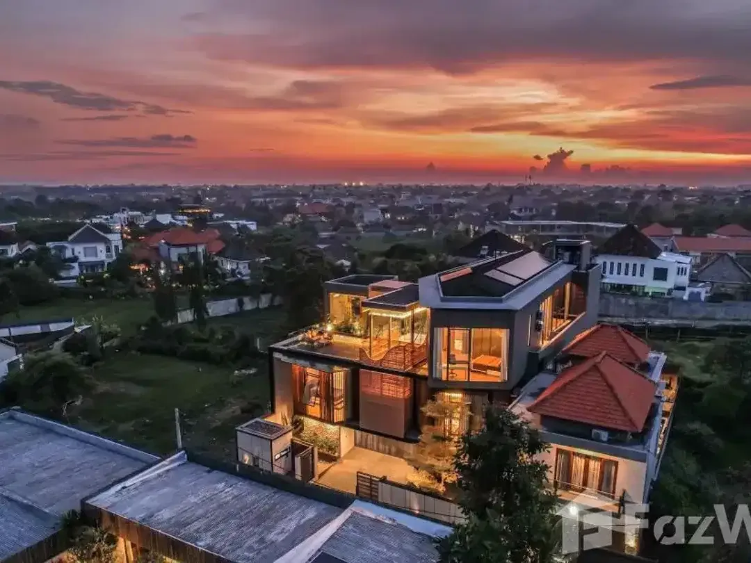 5 Bedroom Villa for sale in Kerobokan, Bali - Image 10 of 10