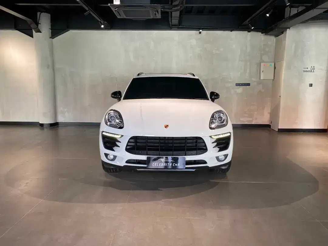 Porsche Macan 2.0L PDK AT 2014 - Image 1 of 10