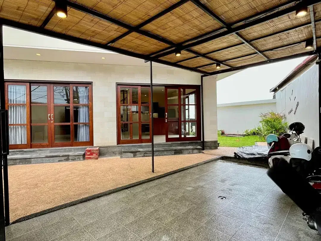 ID:E-31 Disewakan Rumah Sanur Denpasar Bali Dekat Renon Sesetan Panjer - Image 5 of 9