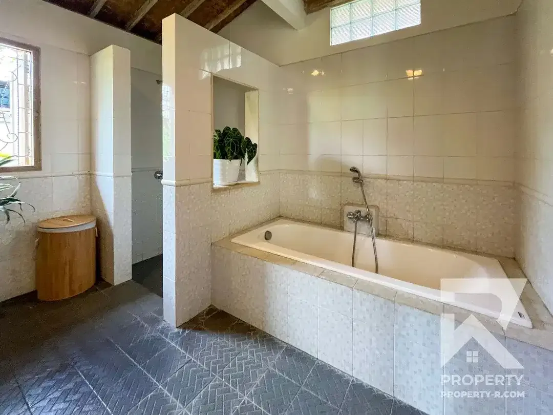 2 Bedroom Villa with Garden in Ubud Bali for Sale Leasehold - Image 5 of 10