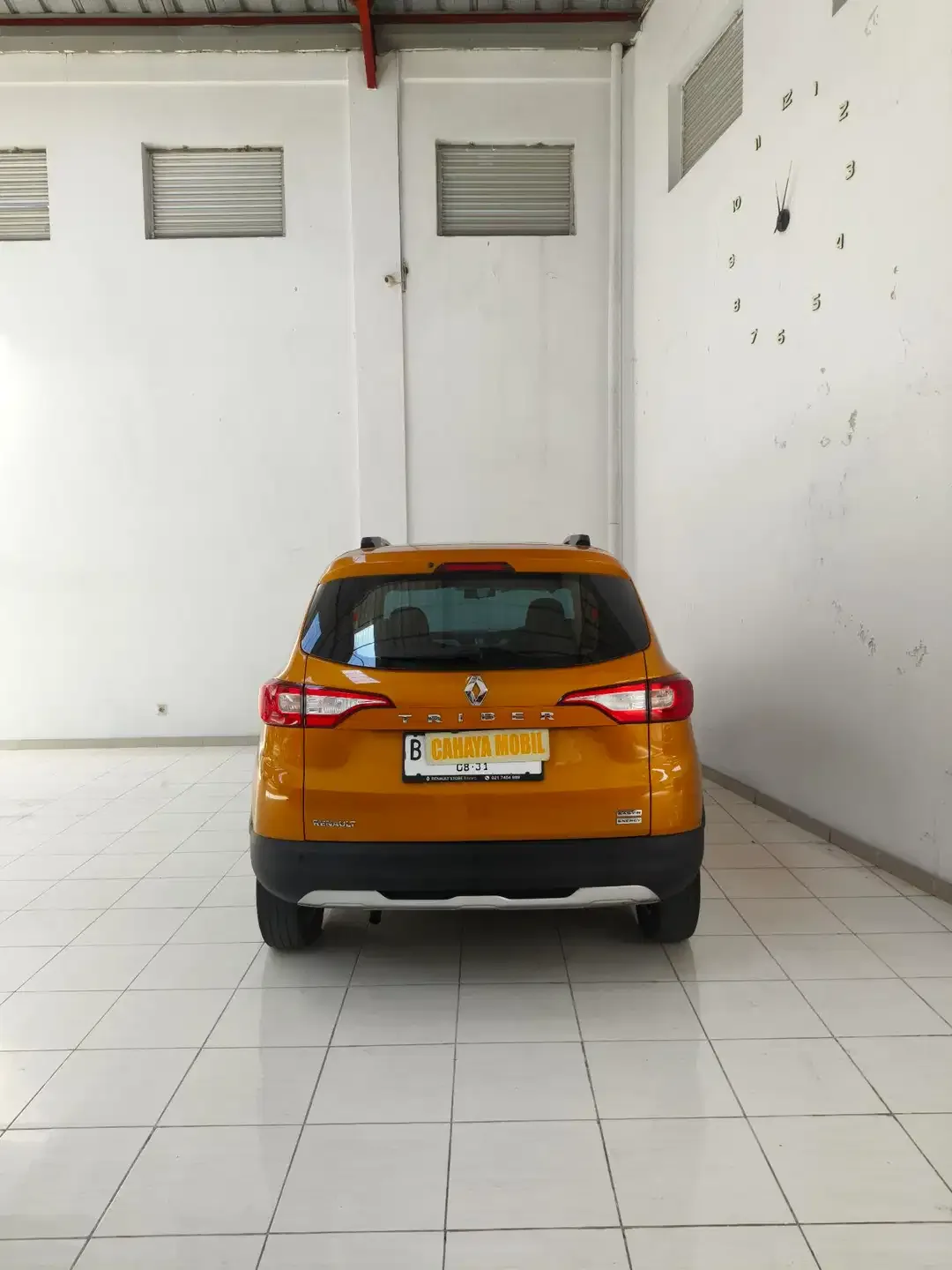Renault Triber 1.0RXZ A/T 2020 - Image 4 of 10