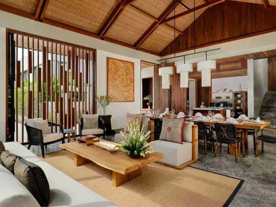 Vila Mewah 7 Kamar Dekat Pantai di Canggu Bali - Image 8 of 10