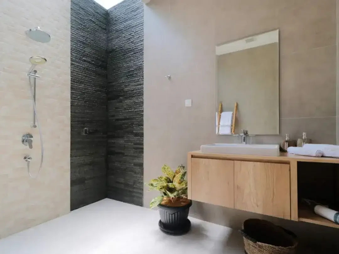 Freehold - Discover Exquisite Living Luxury Villa Retreat in Uluwatu, Bali - Image 6 of 10