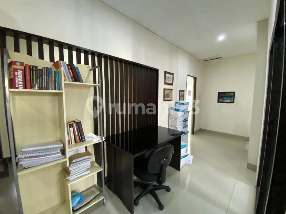 Bangunan Ruko Office 3 Lantai Premium di Jalan Utama Umalas Siap Huni Prime Area SHM Imb Lengkap - Image 4 of 4
