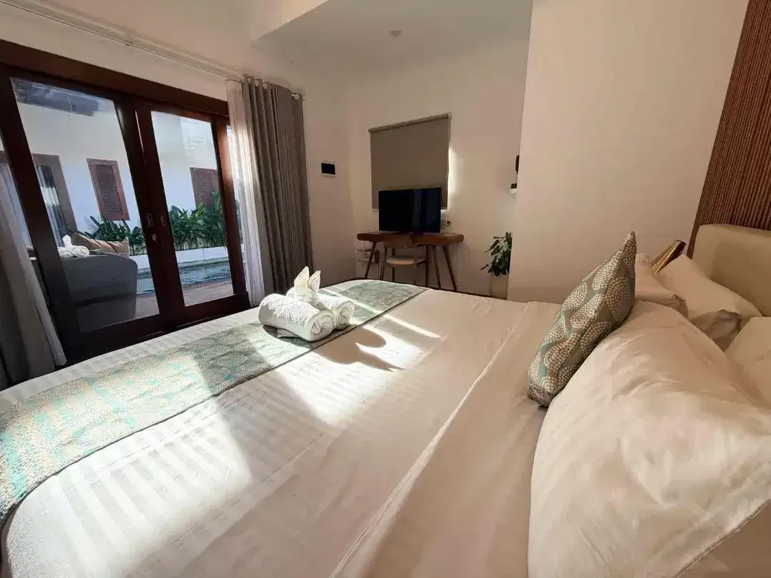 MODERN 2BR VILLA IN UMALAS - Image 7 of 10