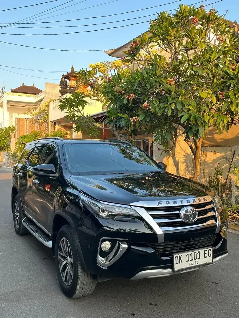 Fortuner vrz 2.4 matic diesel asli bali - Image 2 of 10