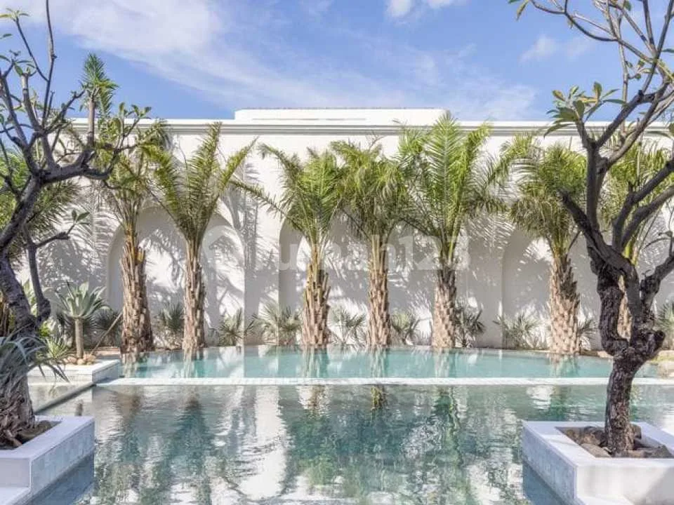 Luxury Villa Pantai Seseh Canggu 6Kamar 1563M2 - Image 2 of 4
