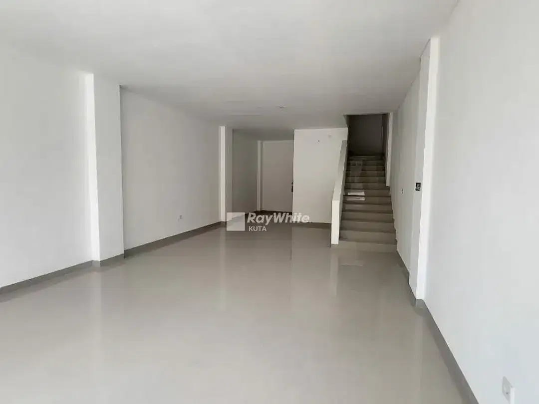 Ruko Komersial 2 Lantai di Jalan Umalas Dijual - Image 2 of 10